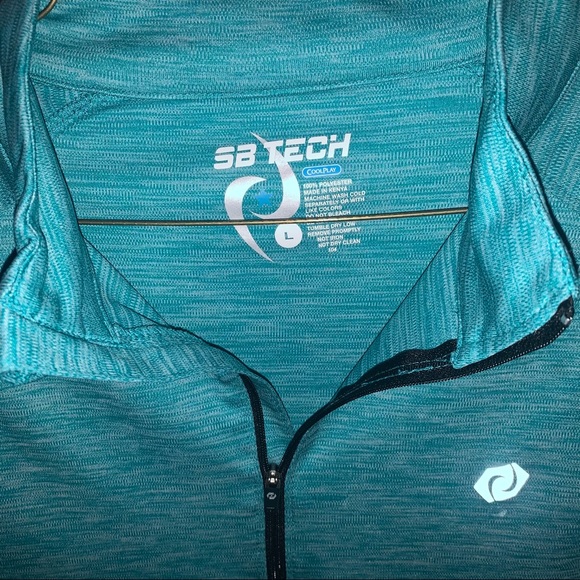 SB Tech Pullover - Picture 3 of 3